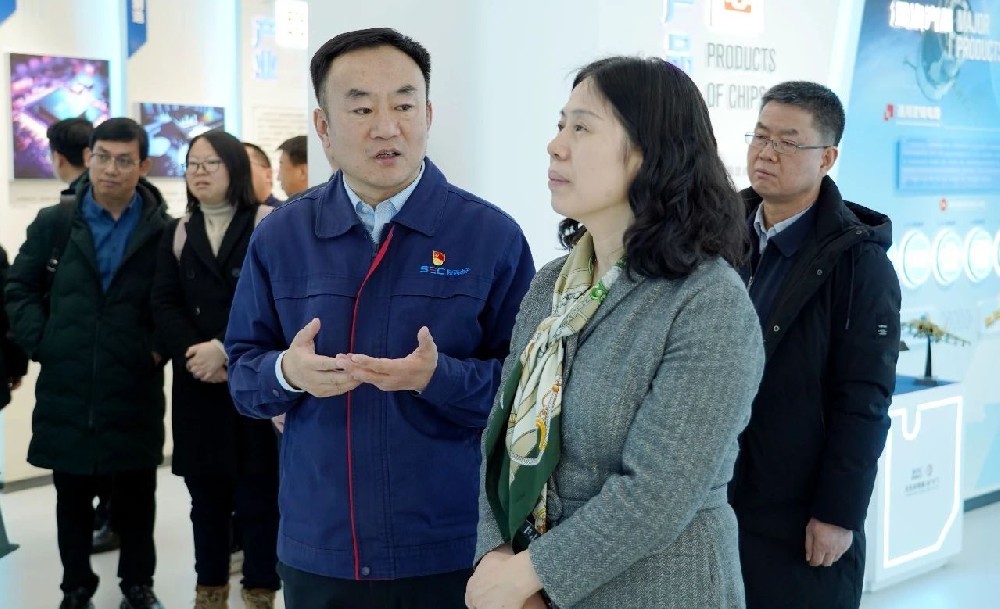 工信部電子信息司領(lǐng)導(dǎo)蒞臨天光半導(dǎo)體公司調(diào)研指導(dǎo)